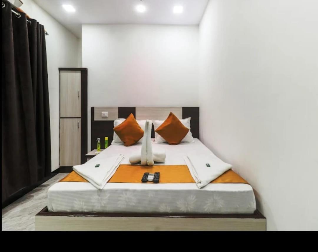 Отель Shubham Residency Mahape Нави Мумбаи Экстерьер фото