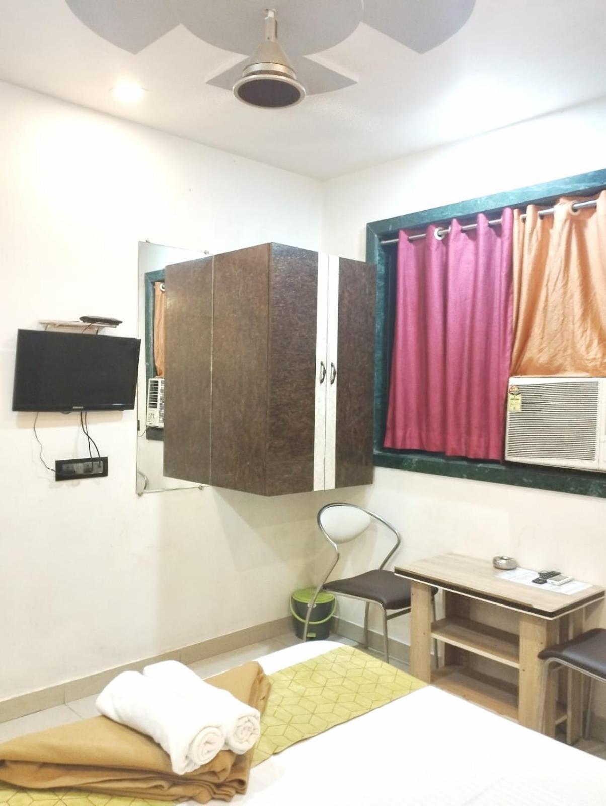 Отель Shubham Residency Mahape Нави Мумбаи Экстерьер фото